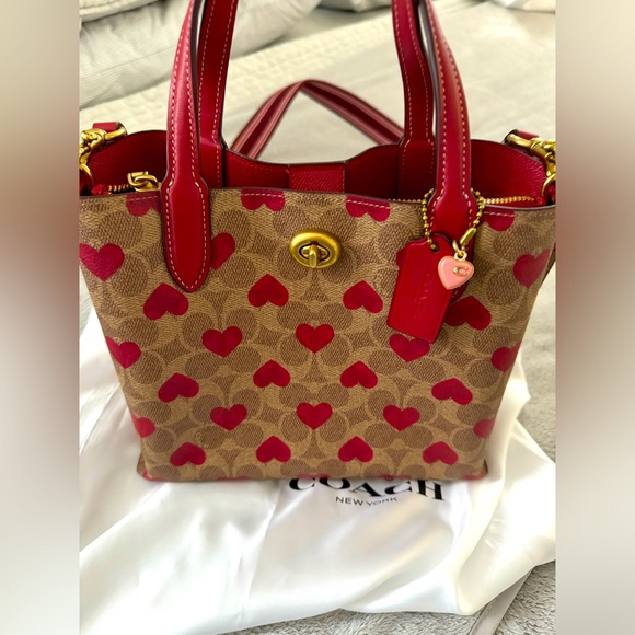 Coach Handbags - New Coach crossbody ❤️❤️❤️❤️❤️❤️